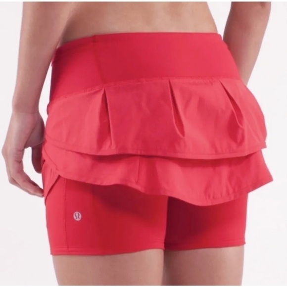 Lululemon Run Speed Squad Skirt Shorts Red Zipper pocket Sz 6 - Picture 1 of 10